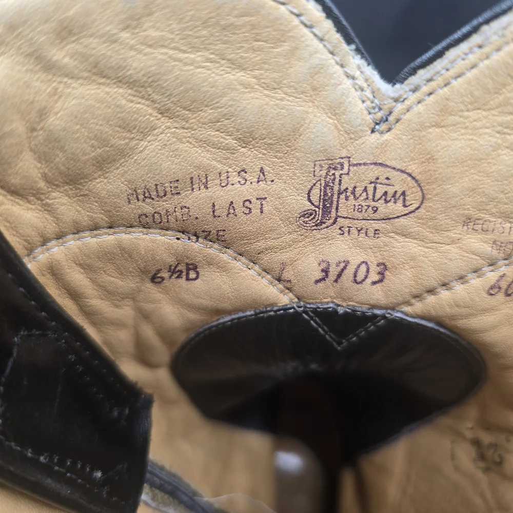 Justin Boots Classic Black‎ Leather Heeled Boots